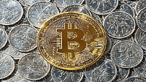 比特币价格接近 95,000 美元，永续合约稳定，期权市场展现积极变化